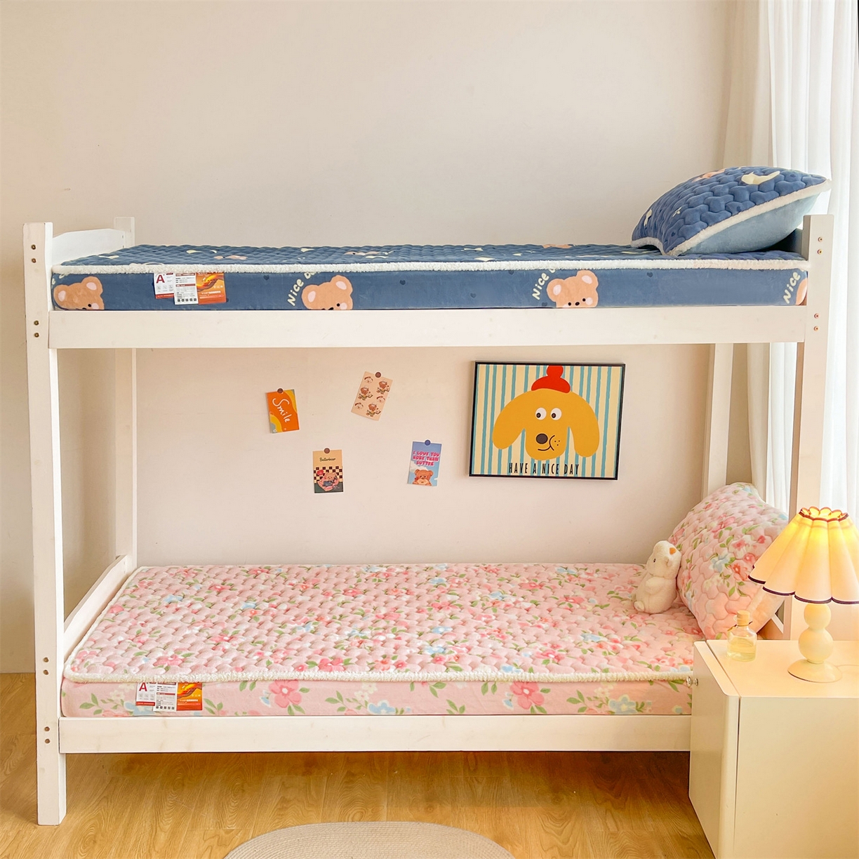 91家纺网 家纺一手货源 找家纺 雯豆家纺 2025新款学生上下铺加厚牛奶绒夹棉床笠宿舍大学生床垫保护套 牛奶绒床笠-莱茵