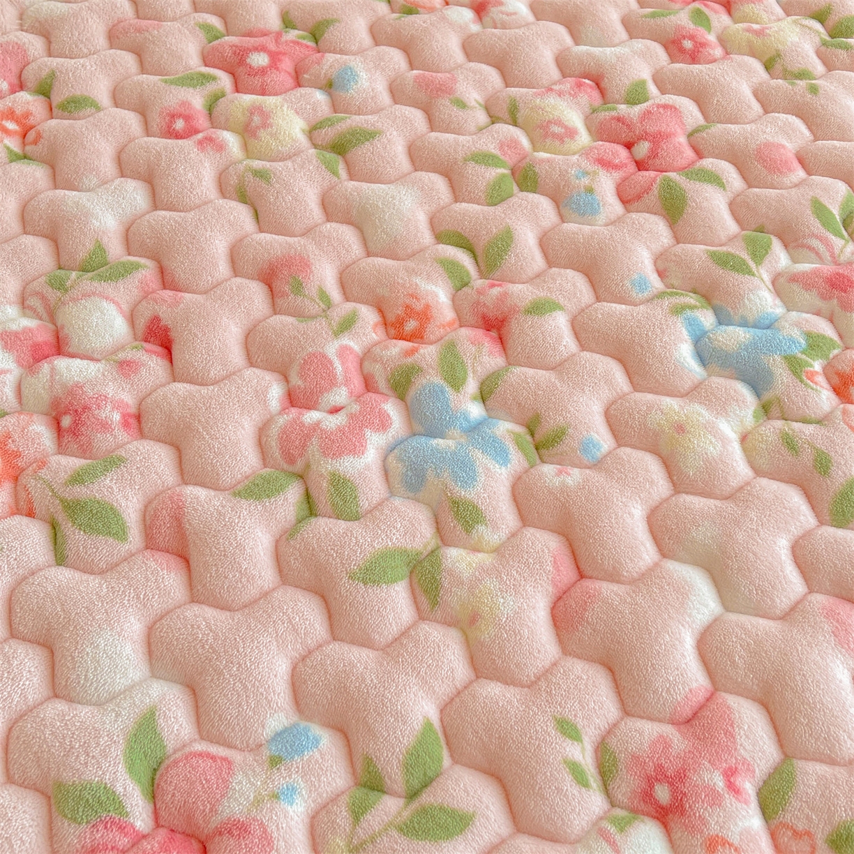 91家纺网 家纺一手货源 找家纺 雯豆家纺 2025新款学生上下铺加厚牛奶绒夹棉床笠宿舍大学生床垫保护套 牛奶绒床笠-莱茵