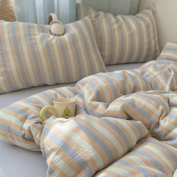 91家纺网 家纺一手货源 找家纺 （总）莱茵家居 2025新款全棉纯棉皱皱纱条纹四件套-杼影