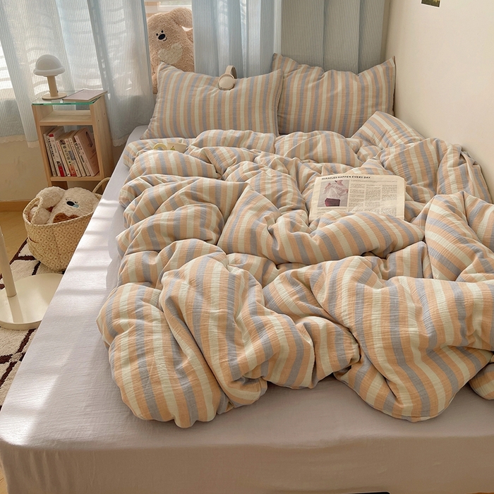 91家纺网 家纺一手货源 找家纺 （总）莱茵家居 2025新款全棉纯棉皱皱纱条纹四件套-杼影