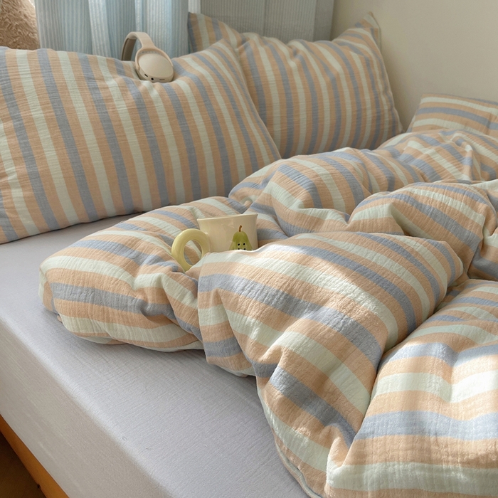 91家纺网 家纺一手货源 找家纺 （总）莱茵家居 2025新款全棉纯棉皱皱纱条纹四件套-杼影