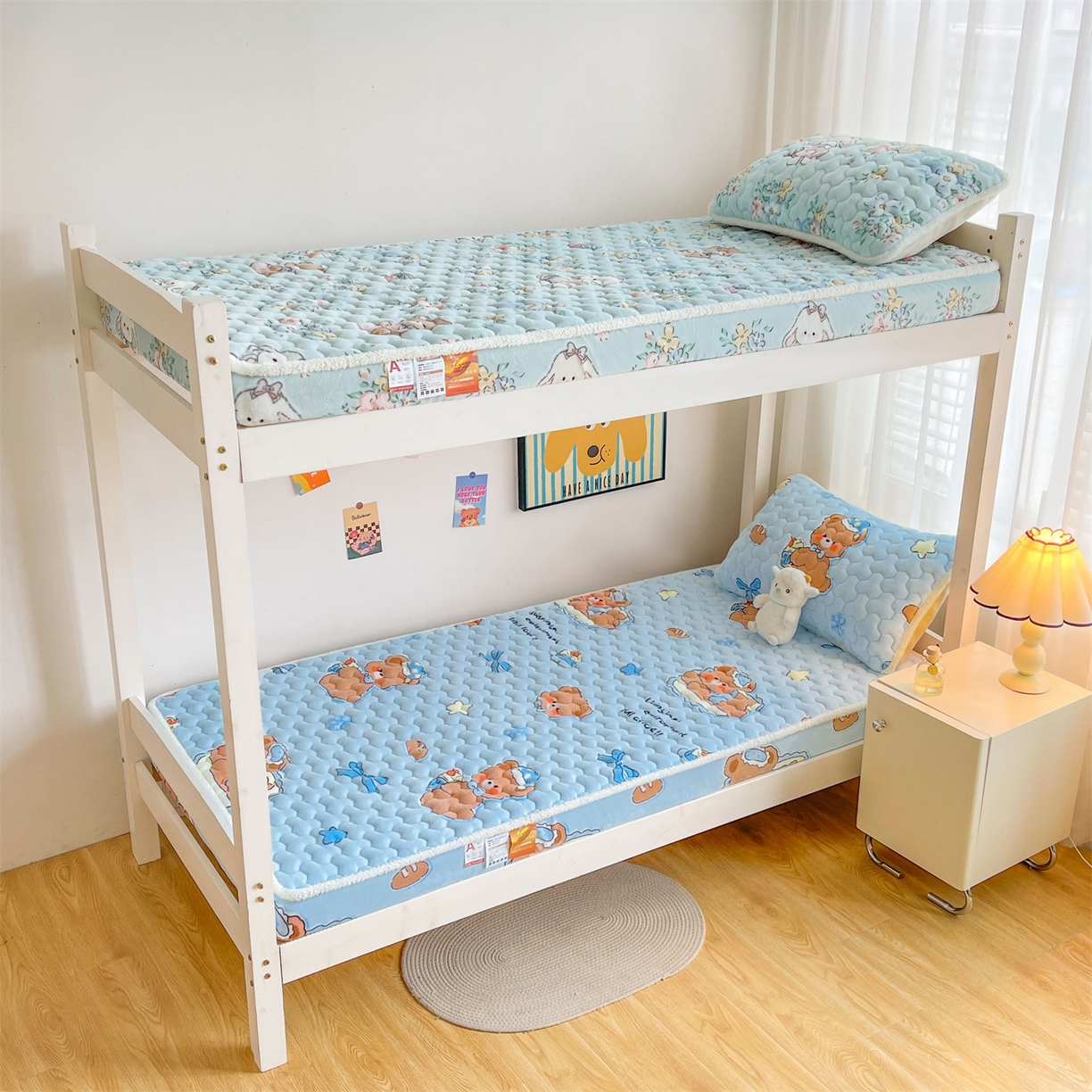 91家纺网 家纺一手货源 找家纺 雯豆家纺 2025新款学生上下铺加厚牛奶绒夹棉床笠宿舍大学生床垫保护套 牛奶绒床笠-趴趴熊