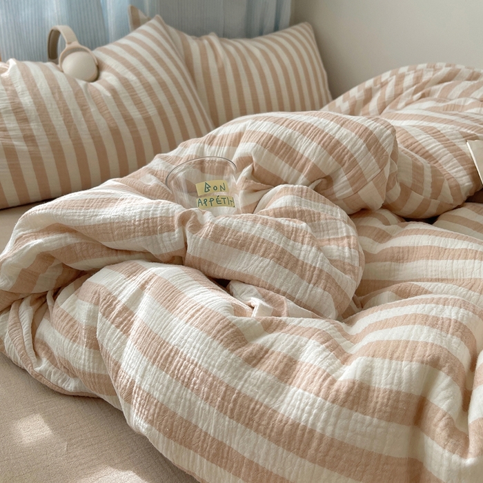 91家纺网 家纺一手货源 找家纺 （总）莱茵家居 2025新款全棉纯棉皱皱纱条纹四件套-杼影