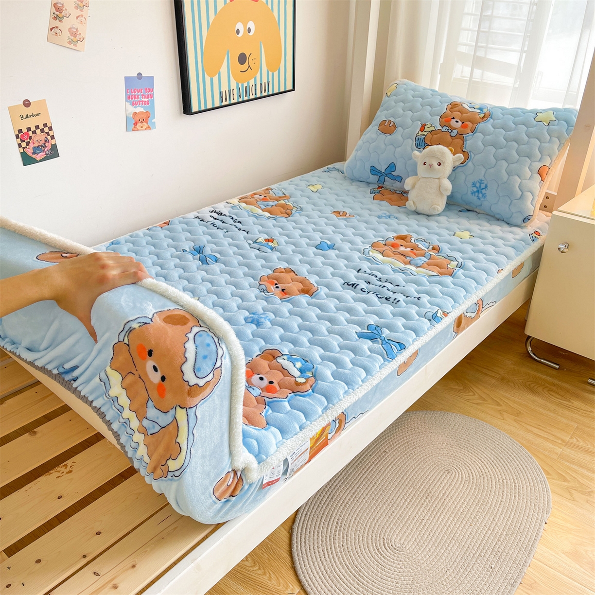 91家纺网 家纺一手货源 找家纺 雯豆家纺 2025新款学生上下铺加厚牛奶绒夹棉床笠宿舍大学生床垫保护套 牛奶绒床笠-趴趴熊