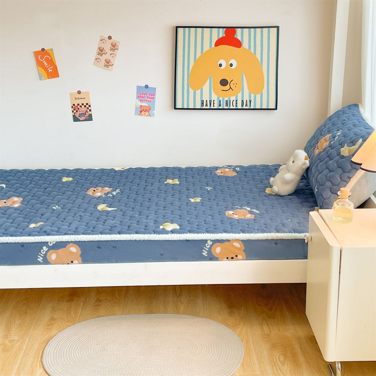 91家纺网 家纺一手货源 找家纺 雯豆家纺 2025新款学生上下铺加厚牛奶绒夹棉床笠宿舍大学生床垫保护套 牛奶绒床笠-太空小熊