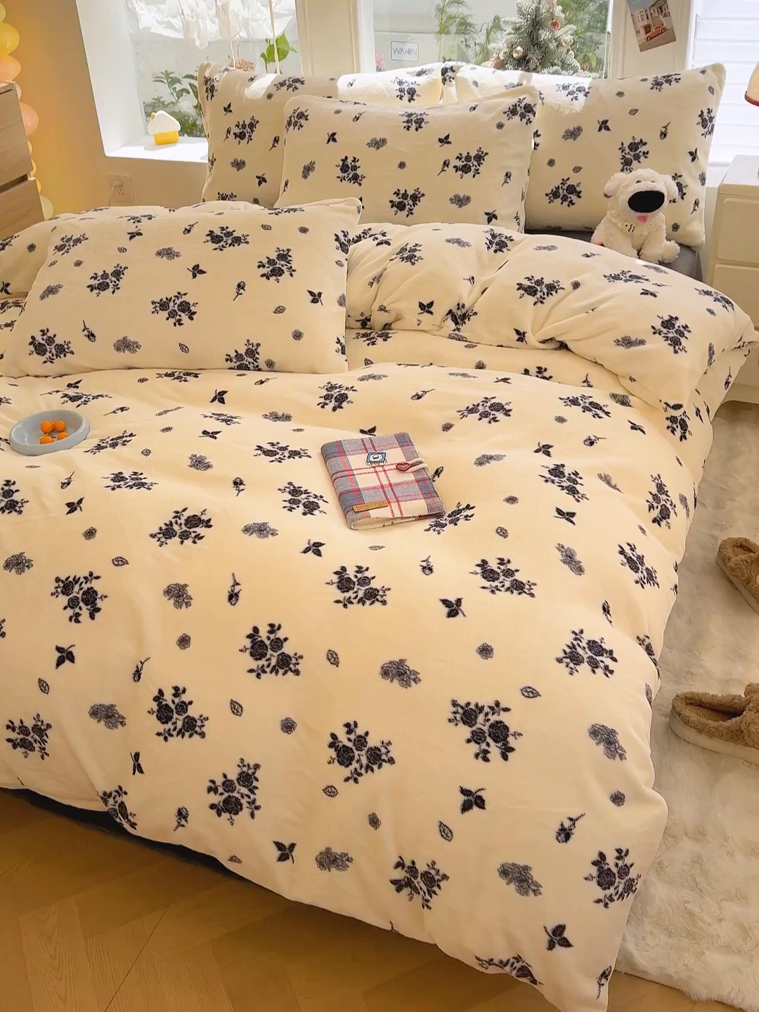 91家纺网 家纺一手货源 找家纺 酱子 2025新款200克高克重印花牛奶绒四件套 花汐