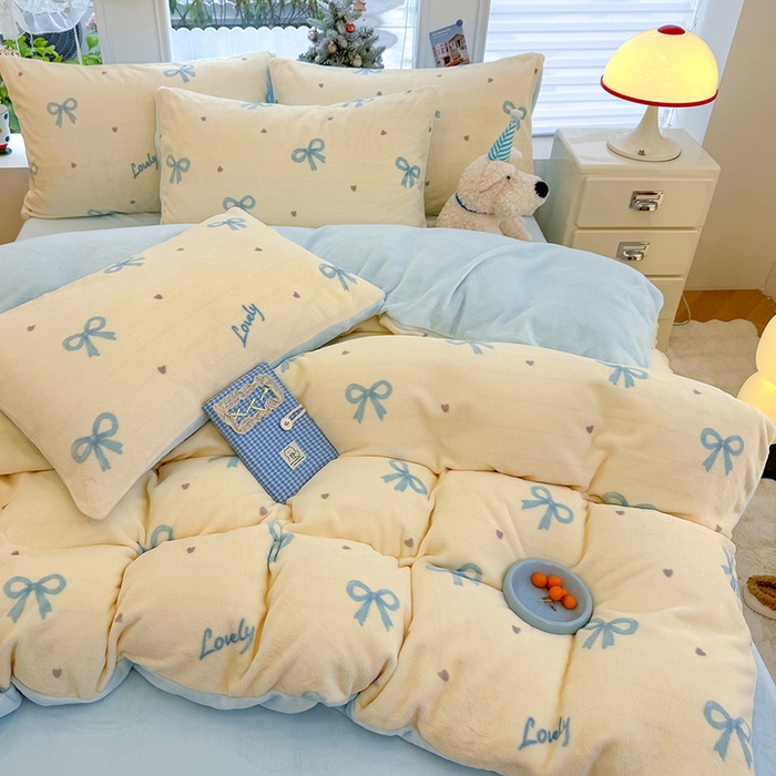 91家纺网 家纺一手货源 找家纺 酱子 2025新款200克高克重印花牛奶绒四件套 蓝调逸境