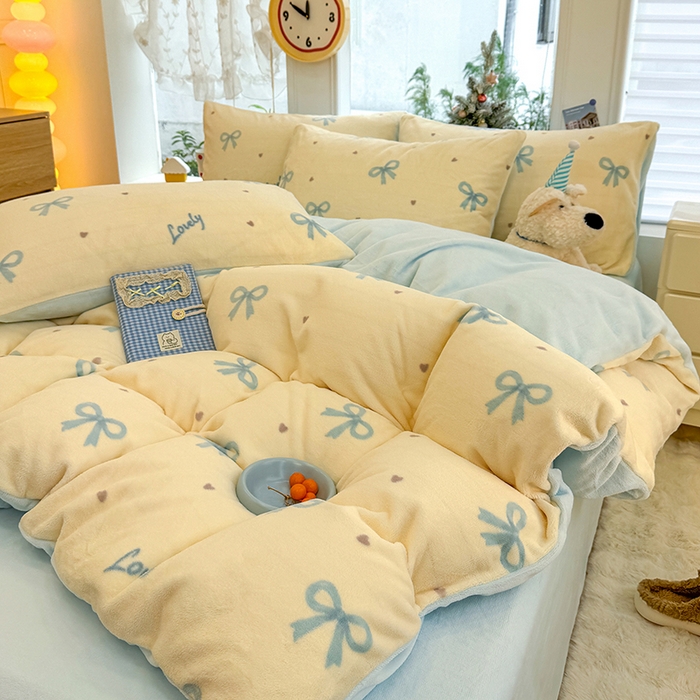 91家纺网 家纺一手货源 找家纺 酱子 2025新款200克高克重印花牛奶绒四件套 蓝调逸境