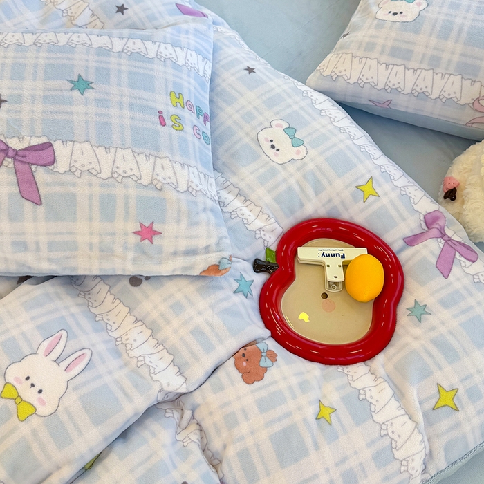 91家纺网 家纺一手货源 找家纺 酱子 2025新款200克高克重印花牛奶绒四件套 蕾丝萌境