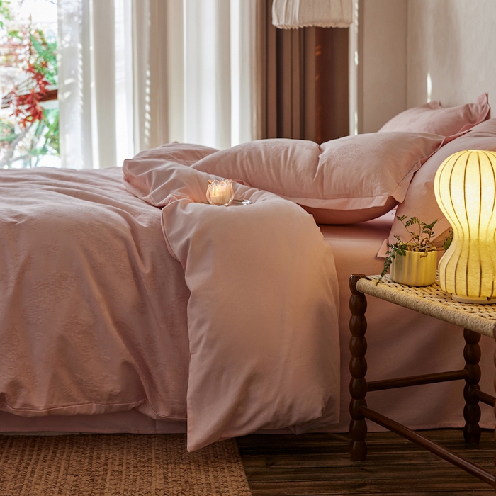 91家纺网 家纺一手货源 找家纺 千朵森 2025新款全棉纯棉提花磨毛四件套-科罗拉 科罗拉-绯粉