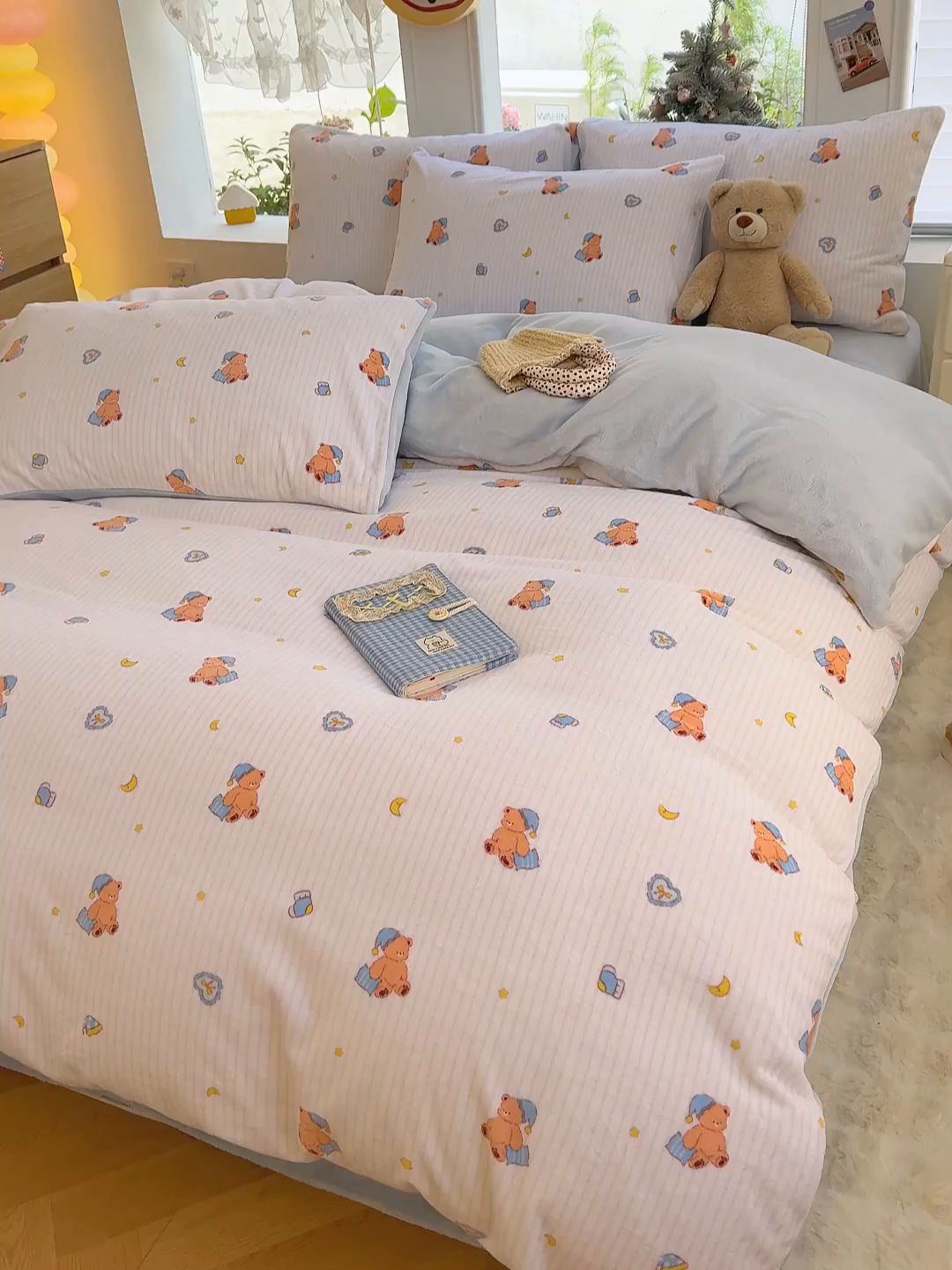 91家纺网 家纺一手货源 找家纺 酱子 2025新款200克高克重印花牛奶绒四件套 暖熊星芒