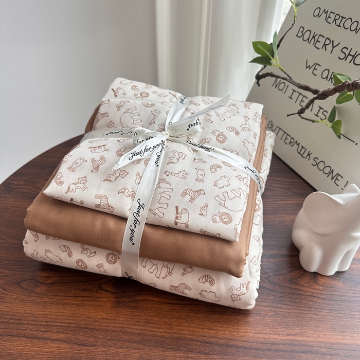 91家纺网 家纺一手货源 找家纺 爱思佳 2024新款A类母婴全棉双层纱印花四件套直播热卖系列-系列一 欢乐岛