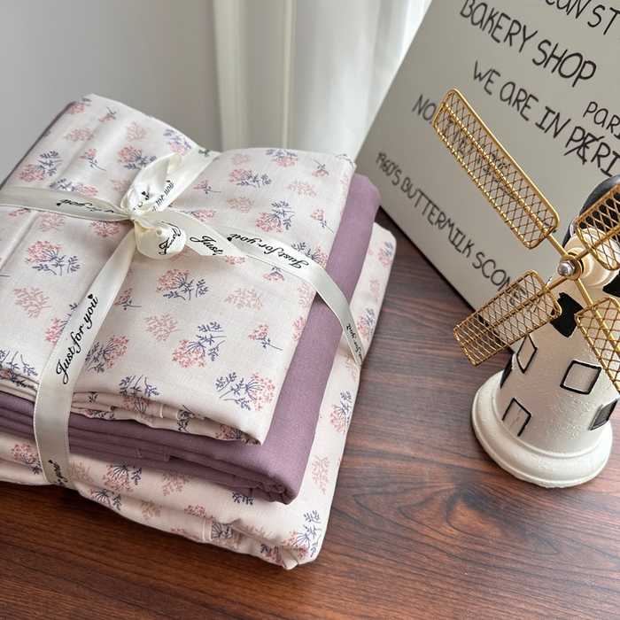 91家纺网 家纺一手货源 找家纺 爱思佳 2024新款A类母婴全棉双层纱印花四件套直播热卖系列-系列一 卡布奇诺