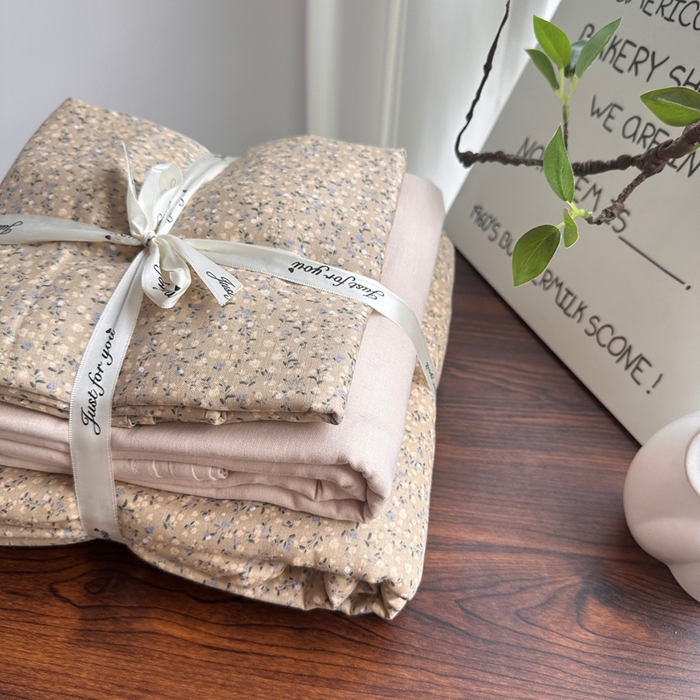 91家纺网 家纺一手货源 找家纺 爱思佳 2024新款A类母婴全棉双层纱印花四件套直播热卖系列-系列一 玛雅