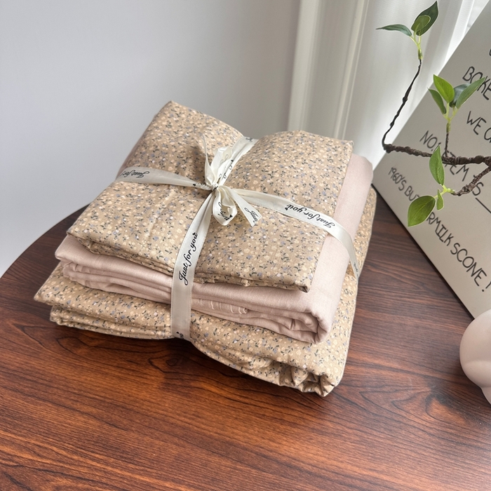 91家纺网 家纺一手货源 找家纺 爱思佳 2024新款A类母婴全棉双层纱印花四件套直播热卖系列-系列一 玛雅