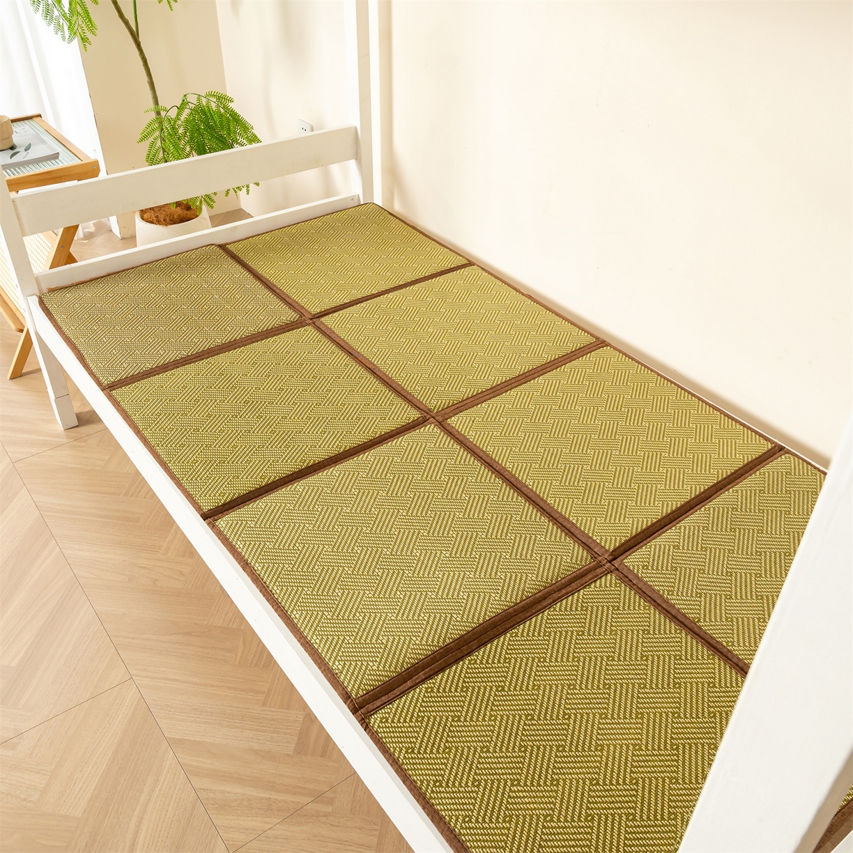 91家纺网 家纺一手货源 找家纺 （总）新太阳 2022新款U型导轨麻纱床幔