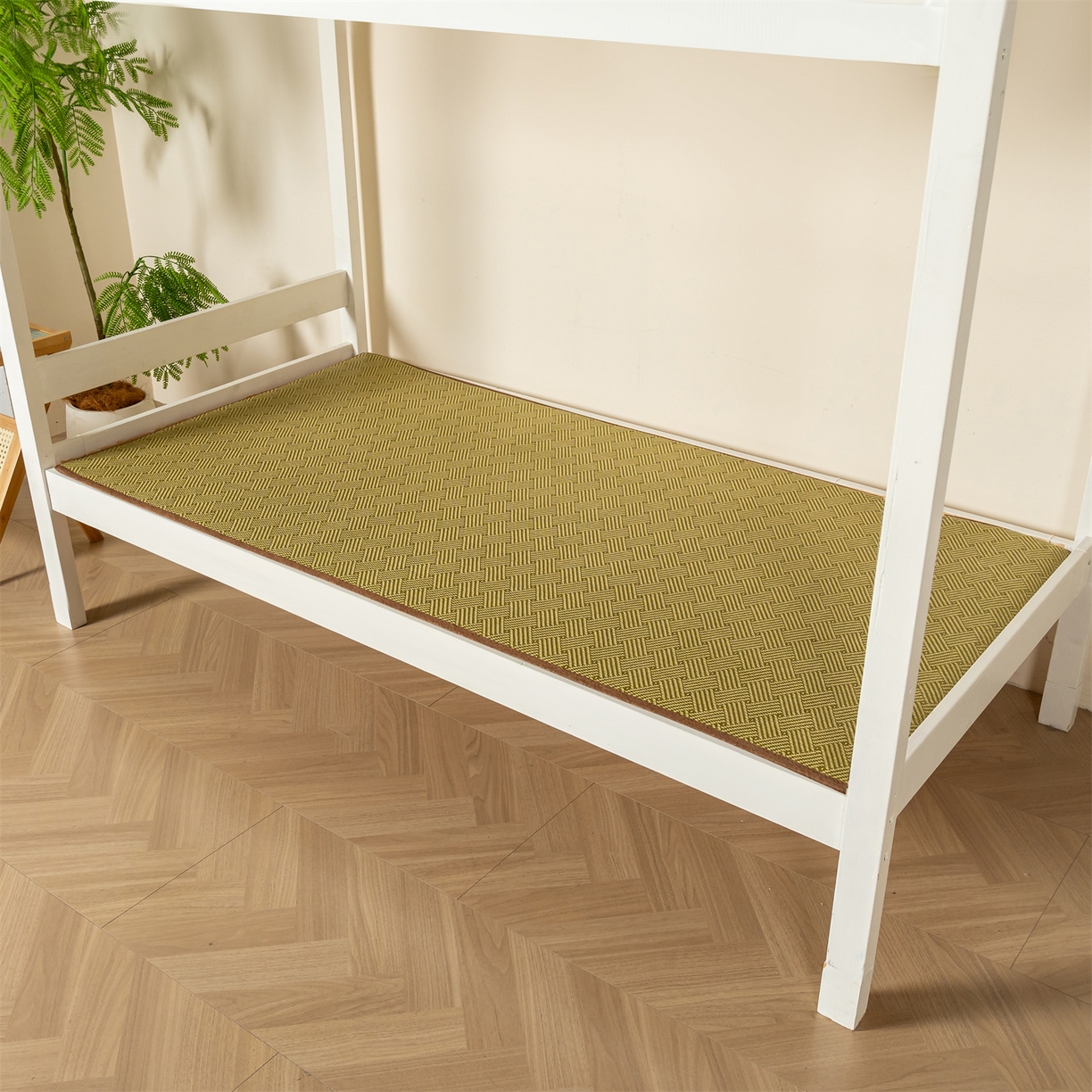 91家纺网 家纺一手货源 找家纺 新太阳蚊帐 2025新款学生宿舍冰藤席凉席 绿韵悠居整片