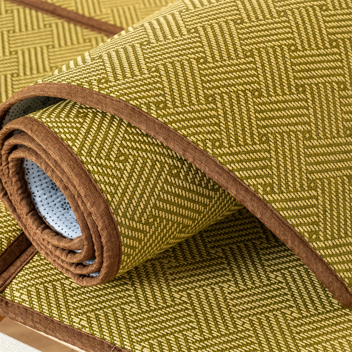 91家纺网 家纺一手货源 找家纺 新太阳蚊帐 2025新款学生宿舍冰藤席凉席 绿韵悠居整片