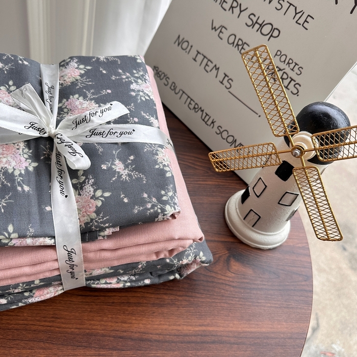 91家纺网 家纺一手货源 找家纺 爱思佳 2024新款A类母婴全棉双层纱印花四件套直播热卖系列-系列一 梦里花