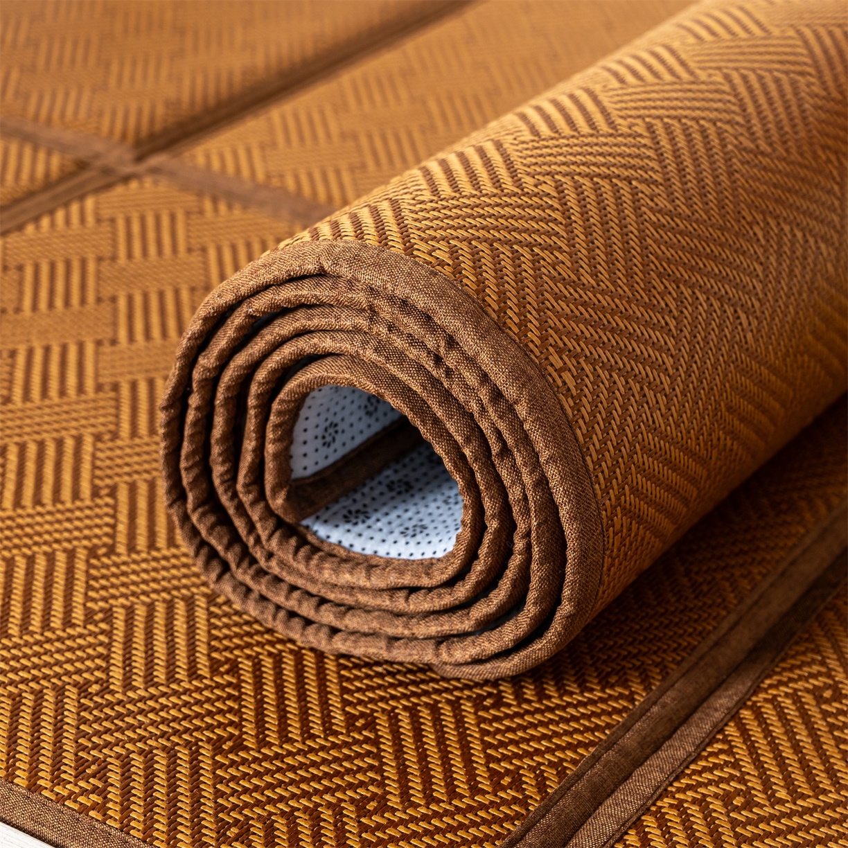 91家纺网 家纺一手货源 找家纺 新太阳蚊帐 2025新款学生宿舍冰藤席凉席 棕韵雅舍整片