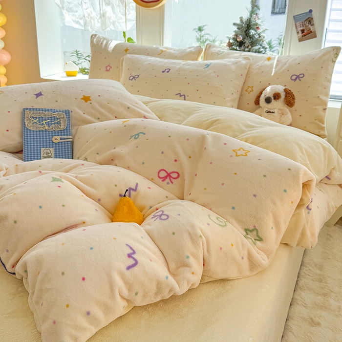 91家纺网 家纺一手货源 找家纺 酱子 2025新款200克高克重印花牛奶绒四件套 星彩梦