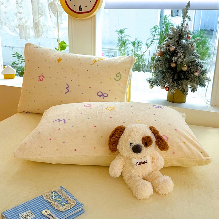 91家纺网 家纺一手货源 找家纺 酱子 2025新款200克高克重印花牛奶绒四件套 星彩梦