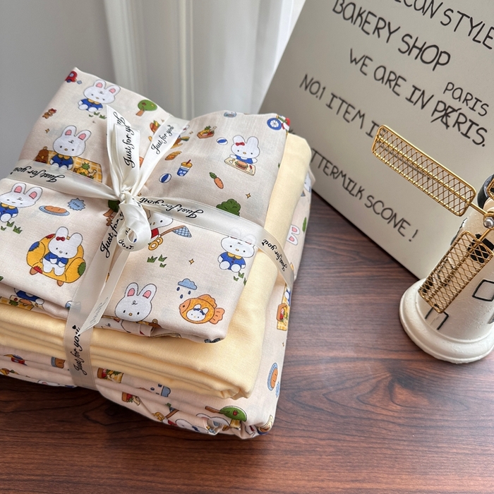 91家纺网 家纺一手货源 找家纺 爱思佳 2024新款A类母婴全棉双层纱印花四件套直播热卖系列-系列一 野餐兔