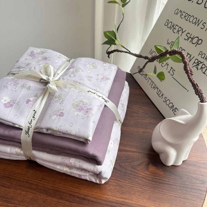 91家纺网 家纺一手货源 找家纺 爱思佳 2024新款A类母婴全棉双层纱印花四件套直播热卖系列-系列一 野葡萄