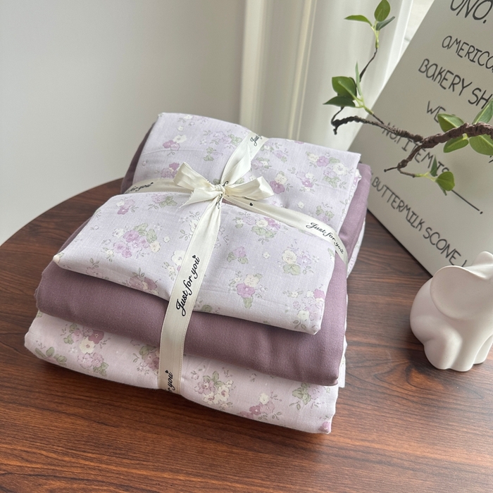 91家纺网 家纺一手货源 找家纺 爱思佳 2024新款A类母婴全棉双层纱印花四件套直播热卖系列-系列一 野葡萄