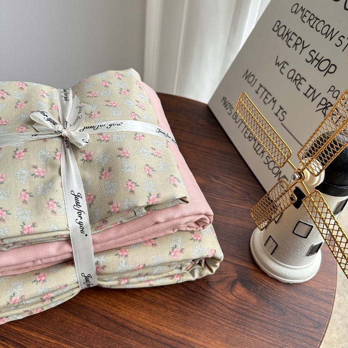 91家纺网 家纺一手货源 找家纺 爱思佳 2024新款A类母婴全棉双层纱印花四件套直播热卖系列-系列一 璎珞