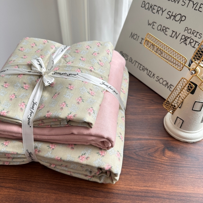 91家纺网 家纺一手货源 找家纺 爱思佳 2024新款A类母婴全棉双层纱印花四件套直播热卖系列-系列一 璎珞