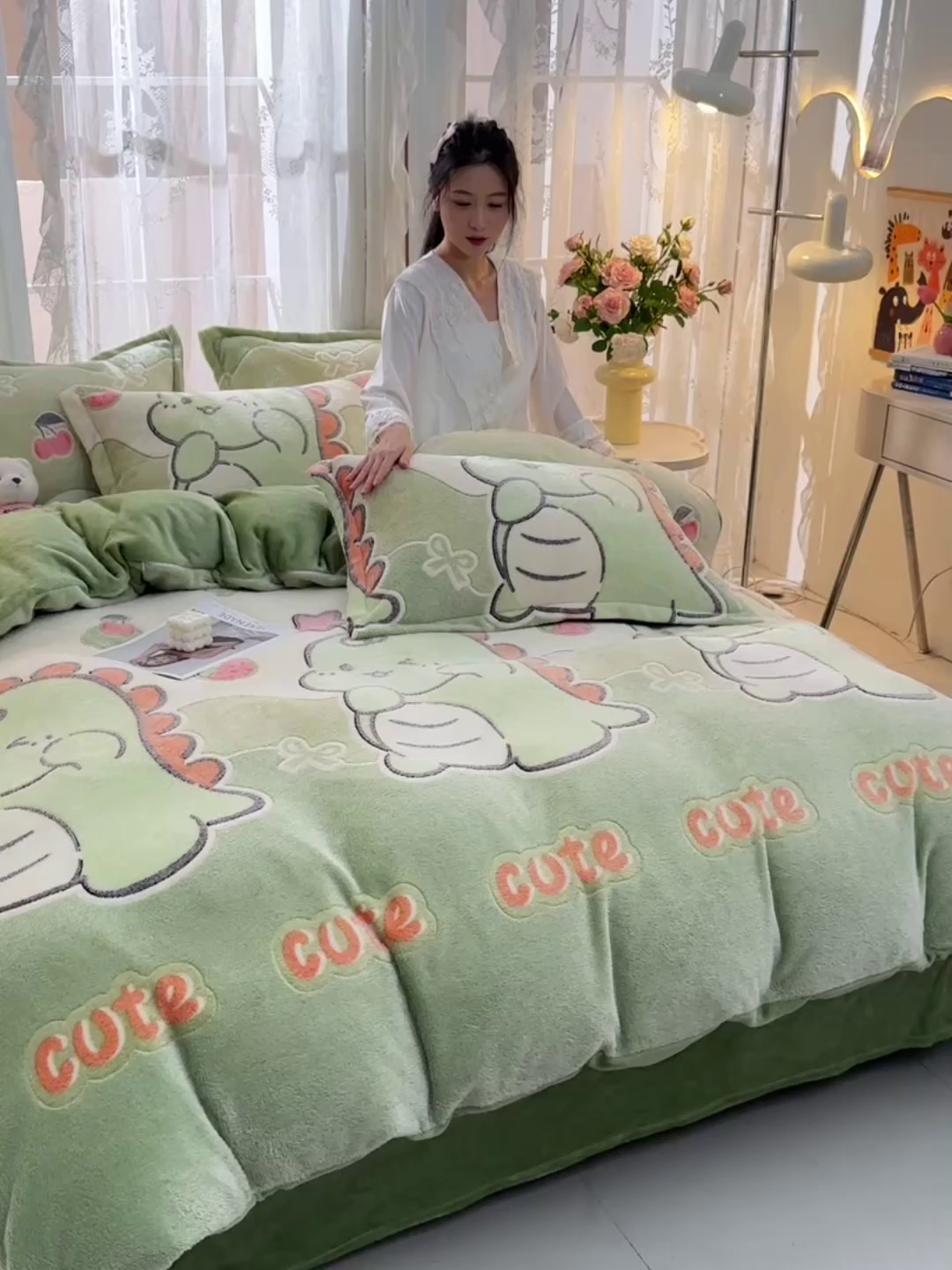 91家纺网 家纺一手货源 找家纺 （总）牵梦萦 2025新款雪花绒小清新印花四件套