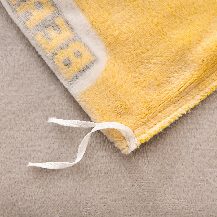 91家纺网 家纺一手货源 找家纺 牵梦萦 2025新款雪花绒小清新印花四件套 大眼宝宝