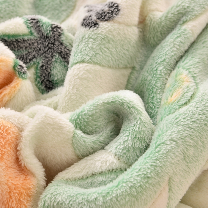 91家纺网 家纺一手货源 找家纺 牵梦萦 2025新款雪花绒小清新印花四件套 花梦乐园