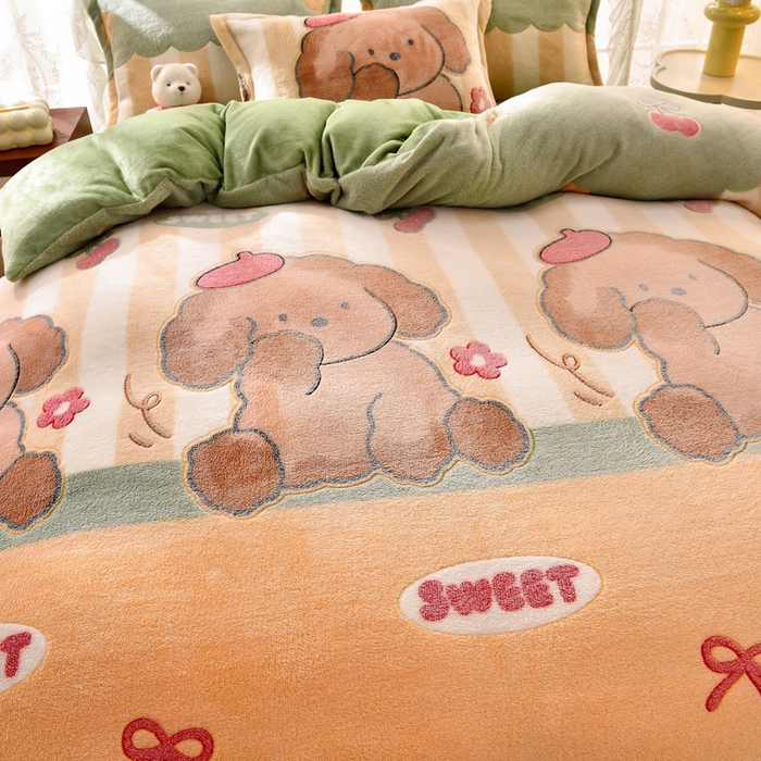 91家纺网 家纺一手货源 找家纺 牵梦萦 2025新款雪花绒小清新印花四件套 奶油小狗