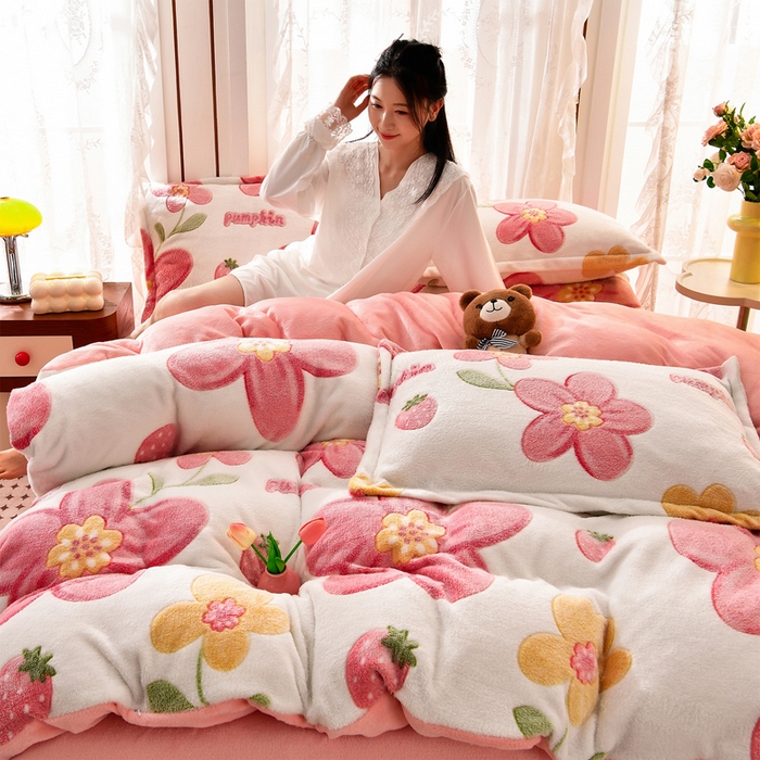 91家纺网 家纺一手货源 找家纺 牵梦萦 2025新款雪花绒小清新印花四件套 太阳花