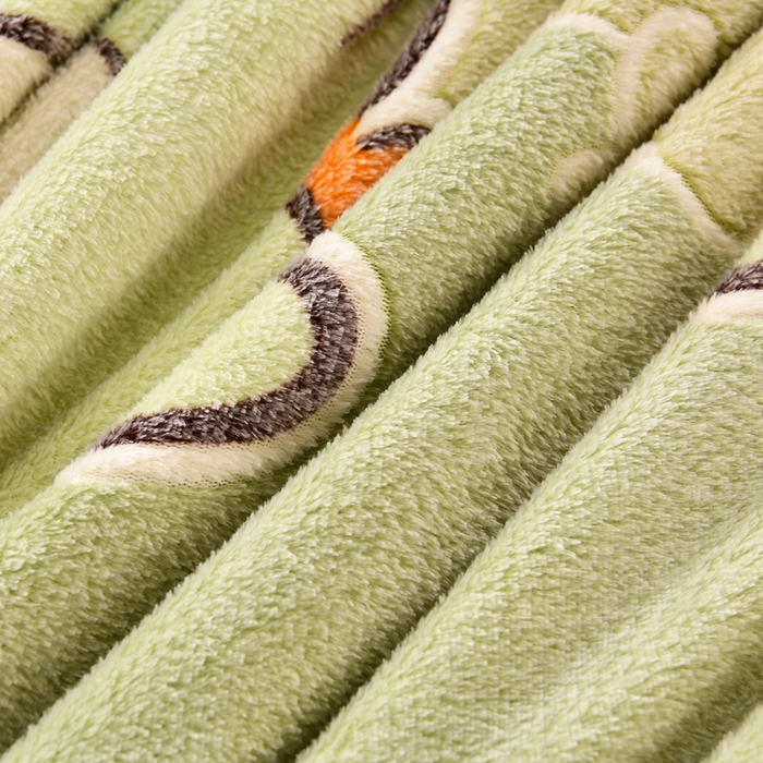 91家纺网 家纺一手货源 找家纺 牵梦萦 2025新款雪花绒小清新印花四件套 小恐龙