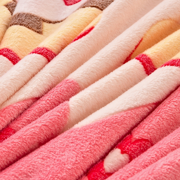 91家纺网 家纺一手货源 找家纺 牵梦萦 2025新款雪花绒小清新印花四件套 小熊冰激凌