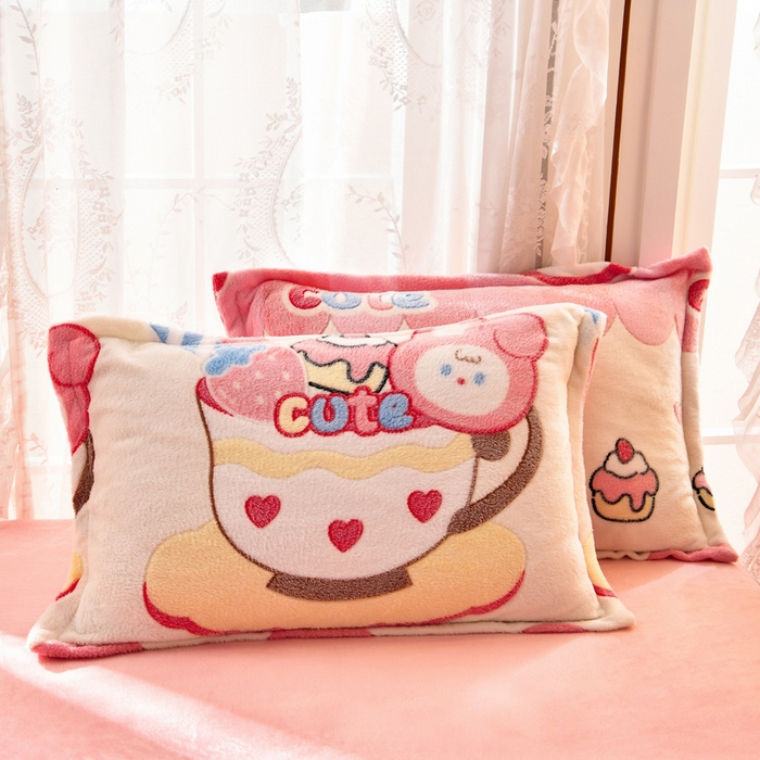 91家纺网 家纺一手货源 找家纺 牵梦萦 2025新款雪花绒小清新印花四件套 小熊冰激凌