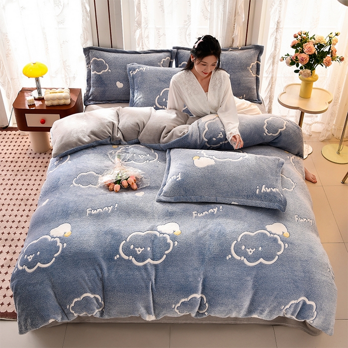 91家纺网 家纺一手货源 找家纺 牵梦萦 2025新款雪花绒小清新印花四件套 云朵