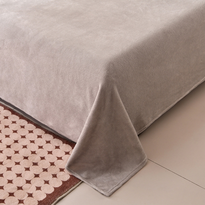 91家纺网 家纺一手货源 找家纺 牵梦萦 2025新款雪花绒小清新印花四件套 云朵