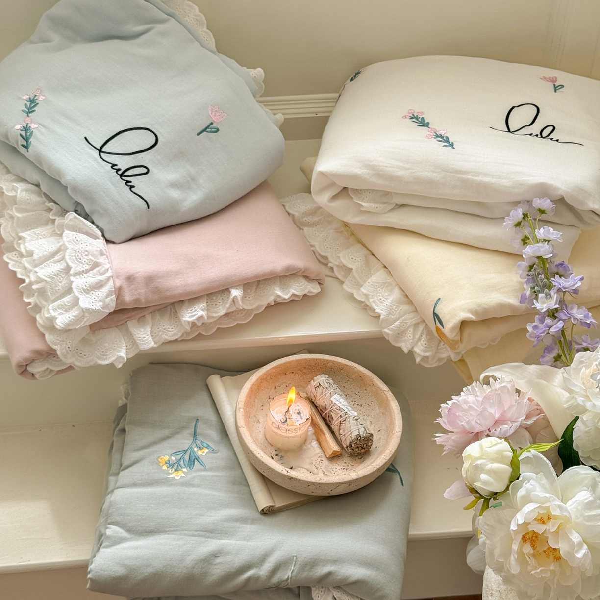 91家纺网 家纺一手货源 找家纺 （总）FORTWO家纺原创设计（FOR TWO家纺） 2025新款40支全棉纯棉双层纱刺绣花边款四件套-小花园