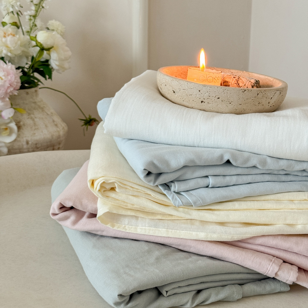 91家纺网 家纺一手货源 找家纺 （总）FORTWO家纺原创设计（FOR TWO家纺） 2025新款40支全棉纯棉双层纱刺绣花边款四件套-小花园