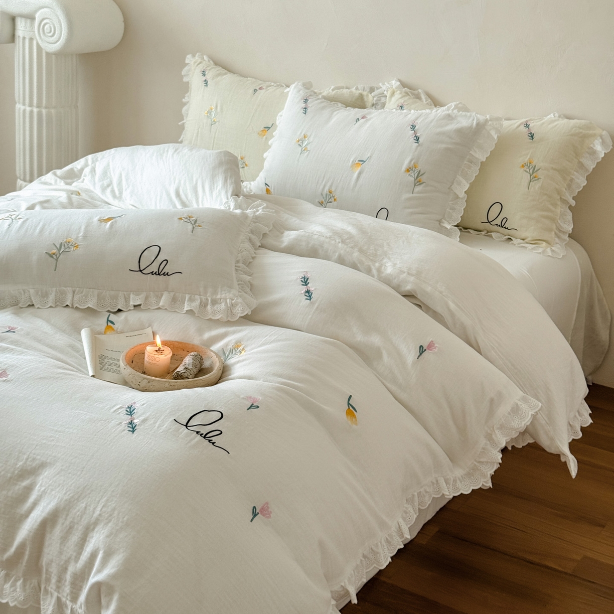 91家纺网 家纺一手货源 找家纺 （总）FORTWO家纺原创设计（FOR TWO家纺） 2025新款40支全棉纯棉双层纱刺绣花边款四件套-小花园