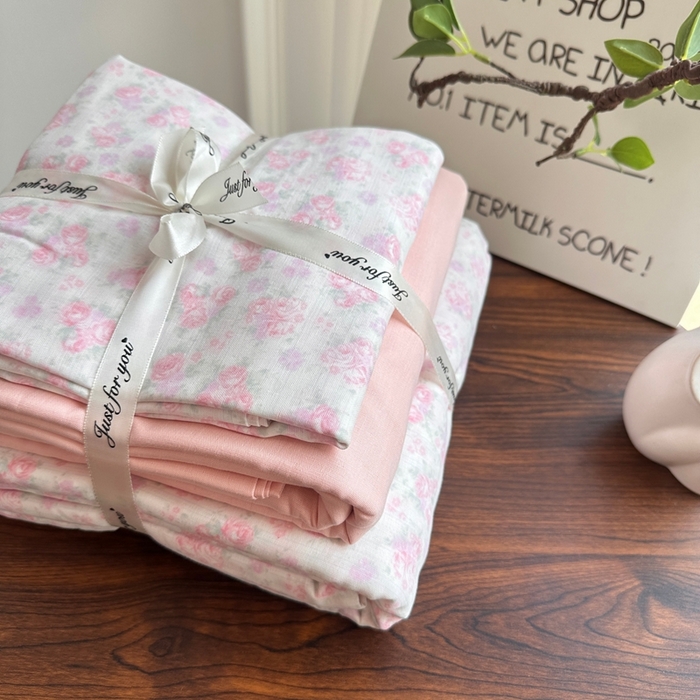 91家纺网 家纺一手货源 找家纺 爱思佳 2024新款A类母婴全棉双层纱印花四件套直播热卖系列-系列二 蔷薇