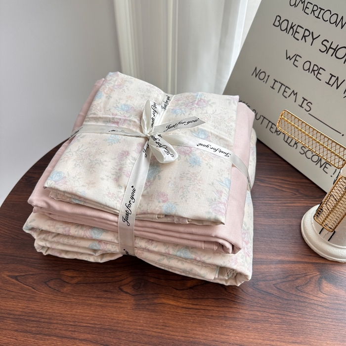 91家纺网 家纺一手货源 找家纺 爱思佳 2024新款A类母婴全棉双层纱印花四件套直播热卖系列-系列二 晚香玉