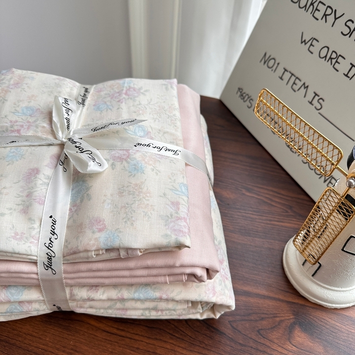 91家纺网 家纺一手货源 找家纺 爱思佳 2024新款A类母婴全棉双层纱印花四件套直播热卖系列-系列二 晚香玉