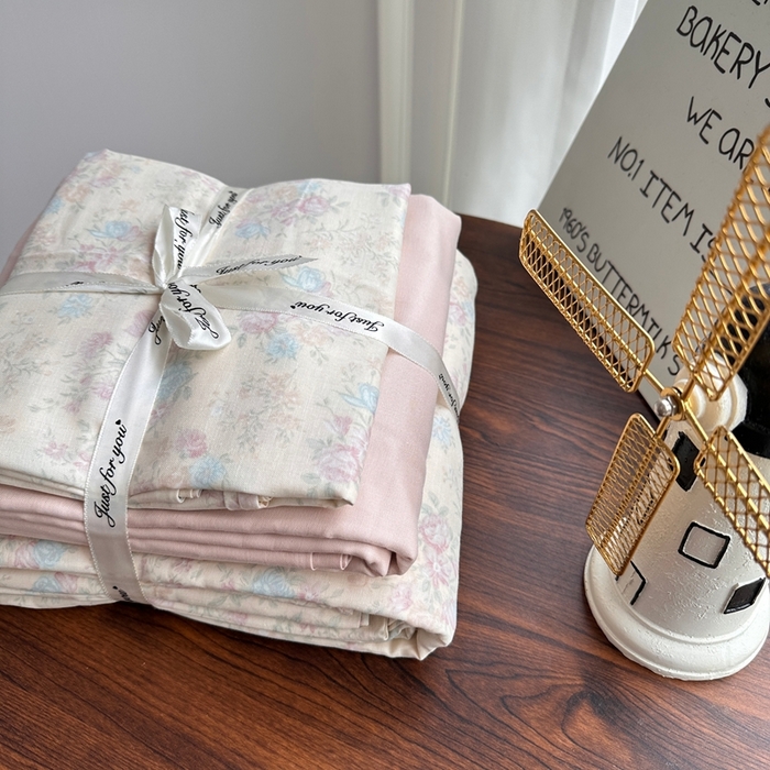 91家纺网 家纺一手货源 找家纺 爱思佳 2024新款A类母婴全棉双层纱印花四件套直播热卖系列-系列二 晚香玉