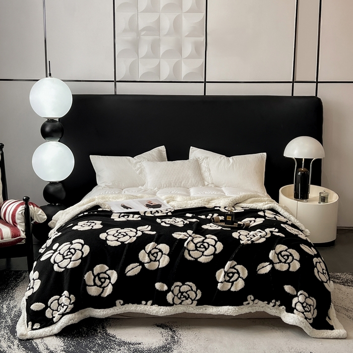 91家纺网 家纺一手货源 找家纺 （总）美洲琳 2025新款羊羔绒复合简约现代休闲毯