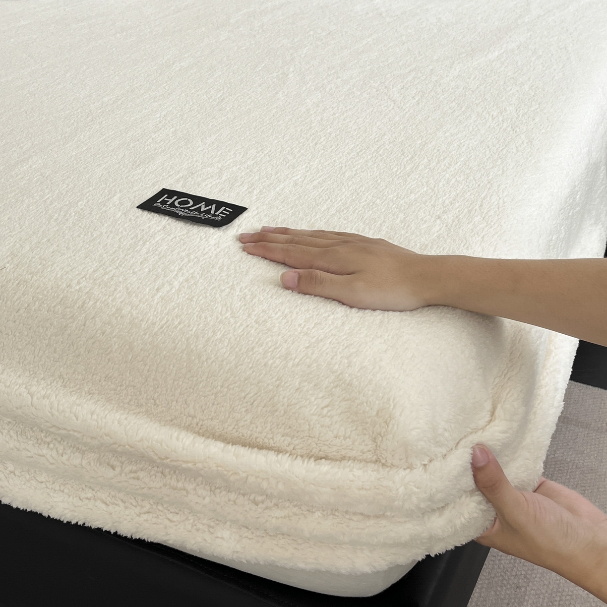 91家纺网 家纺一手货源 找家纺 欧邦 2025新款舒棉半边绒床笠 床笠款-素雅白